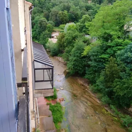 Confortable, Les Bains, 17 M² + Balcon *