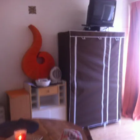 Confortable, Les Bains, 17 M² + Balcon *