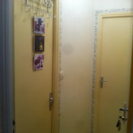 Confortable, Les Bains, 17 M² + Balcon *
