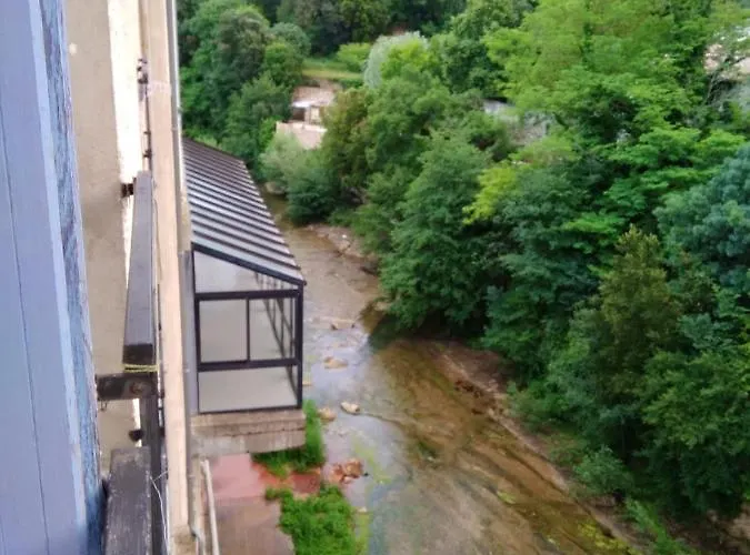 Confortable, Les Bains, 17 M² + Balcon *