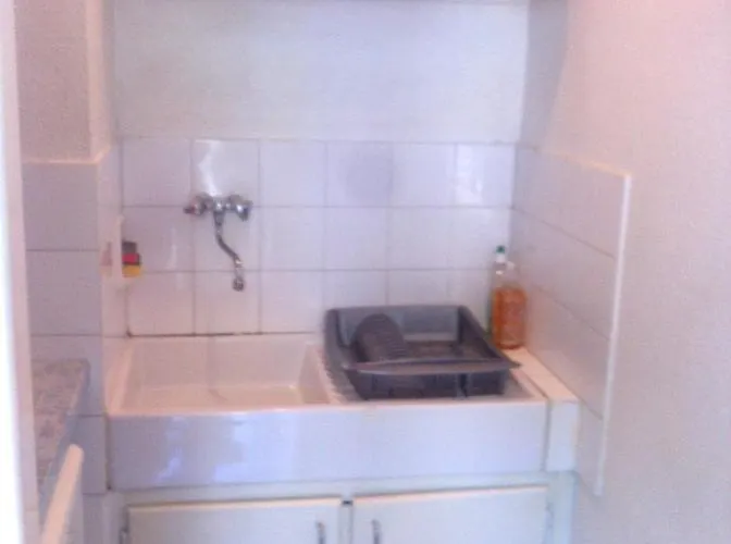 Apartman Confortable, Les Bains, 17 M² + Balcon